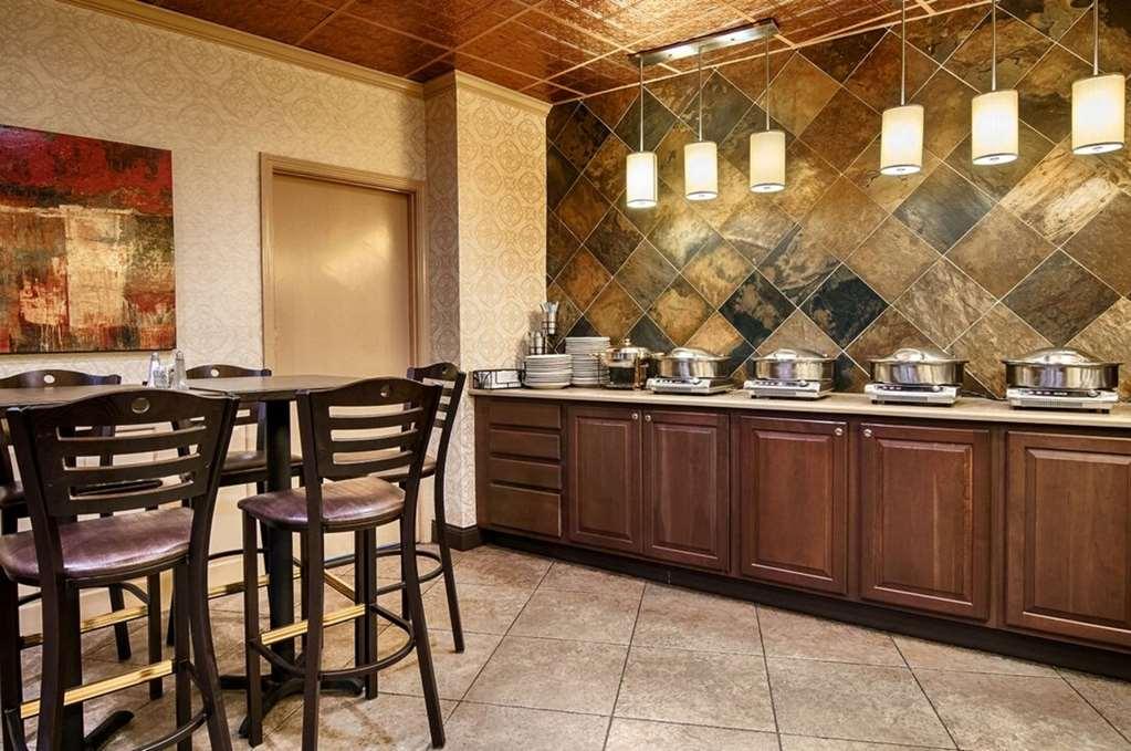 מטיירי Comfort Inn & Suites At Copeland Tower מסעדה תמונה