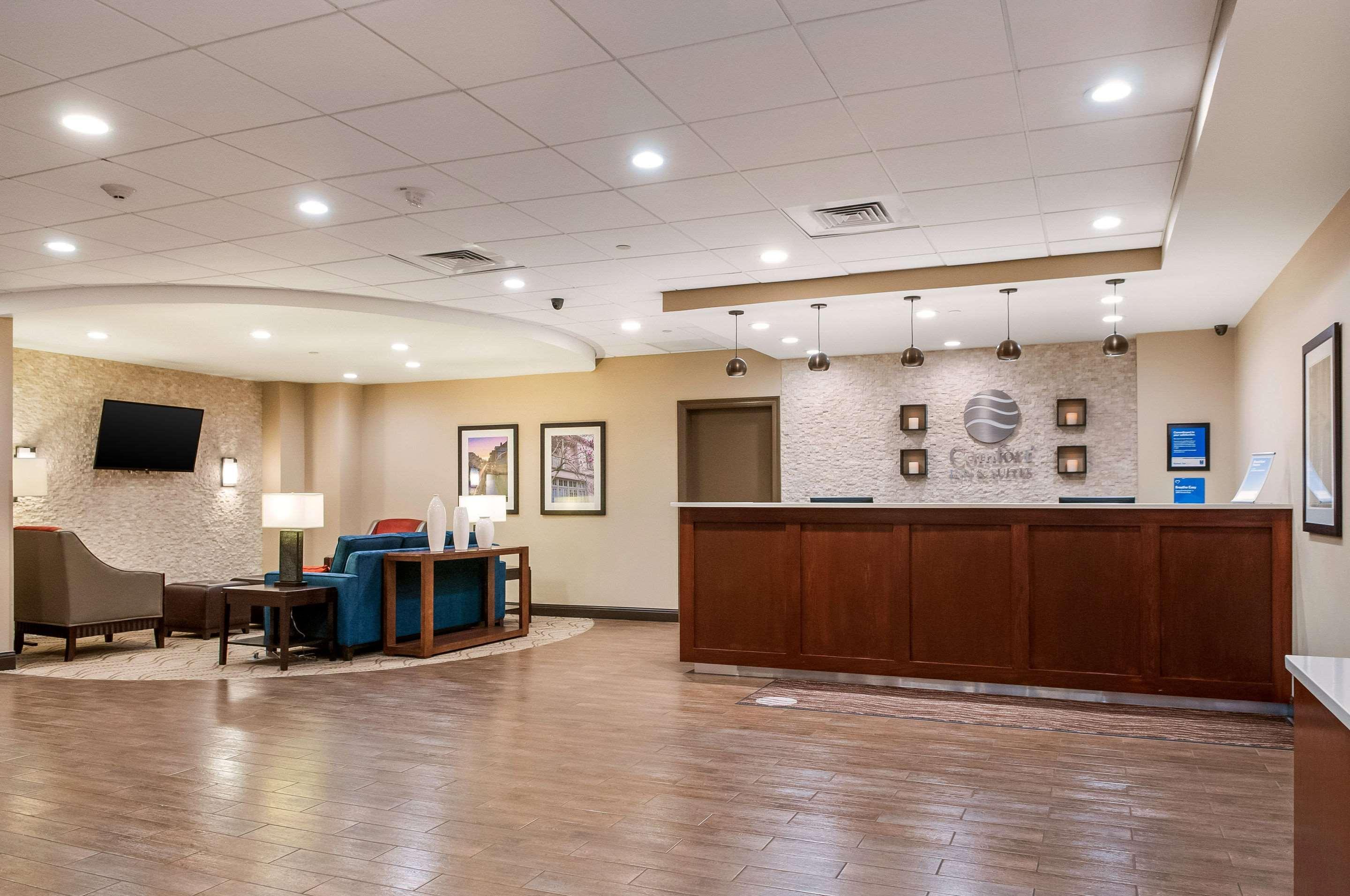 מטיירי Comfort Inn & Suites At Copeland Tower מראה חיצוני תמונה